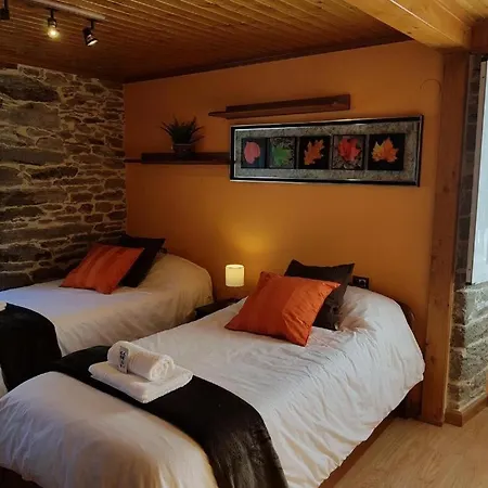 Aqua Rooms Sarria-3
